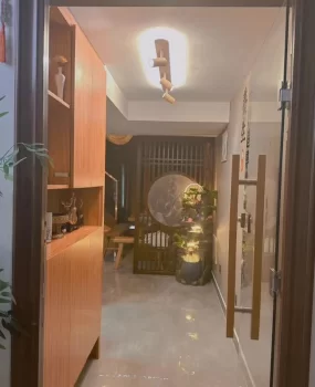 抓龙筋标致妹子