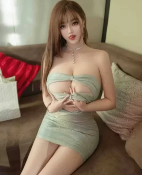 高挑长腿大奶妹