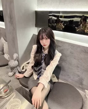 公司甜美会计职员黑丝小姐姐纯欲天花板