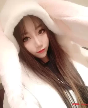 刚发现的兼职妹子，奶子大，水多，技术好